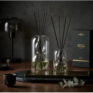 Reed Diffuser Bottles 2pcs/Set, Glass Gourd-Shaped Empty Diffuser Bottle with 15 Reed Sticks 