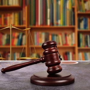 Handcrafted Wooden Gavel and Sound Block Set for  Court Judges, Auction, and Lawyers