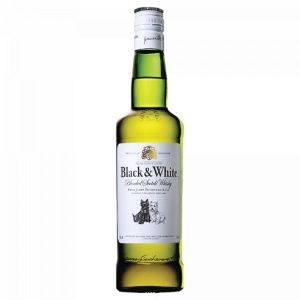Black & White Blended Scotch Whisky 1L  40% ABV  Smooth & Fresh  Quality since 1884