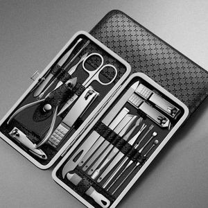 Homarom 19pcs Nail Clipper Manicure Pedicure Kit Unisex Nail Cutter Trimmer Ear Pick Grooming Set Fecial Nail Foot Kits