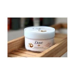 Beauty Dove Crushed Macadamia & Rice Milk Scent Exfoliating Body Scrub