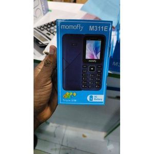 Momofly M311E button phone 1.77 inches screen with 3/triple sim card slots battery capacity is 5c battery wireless FM torch light and Bluetooth connectivity featured phones