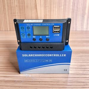 Stable Performance 12V/24V 10A Digital Solar Charge Controller with Dual USB Output