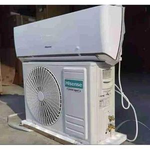 Hisense 24000BTU Inverter Split Type Air Conditioner 1.5HP with Sleep Mode, Auto Restart & Remote Control PLUS FREE GIFT