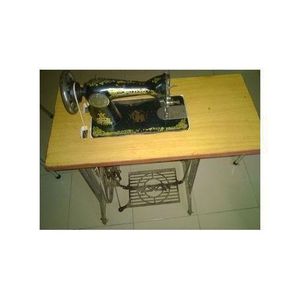 Butterfly Complete Sewing Machine black + Table