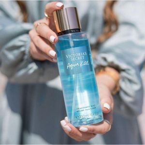 Victoria's Secret  Aqua Kiss Body Mist Spray