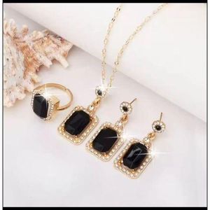 Amour women 3-Pcs Jewelry Valentine Gift Set with Necklace, Earrings & Ring Celebrate love in style This stunning 3pc gift set features a sparkling necklace, matching earrings & ring the perfect Valentine’s surprise for the special lady in your life.