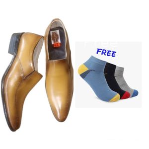 Men's Genuine quality leather for office, casual and business wear+free pair of socks 