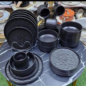 Luxury Black Dinnerware Set