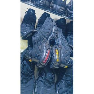  TN BLACK SNEAKER SHOE Unisex