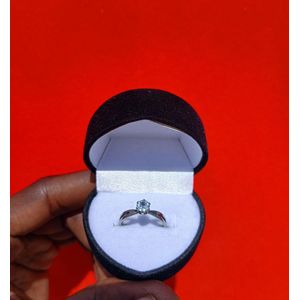 Quality Silver  Plated Cute Proposal Engagement Ring For Lady  With A Free Lovely Jewelry Box 