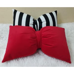 Set of 2 fibre filled bow tie throw pillows