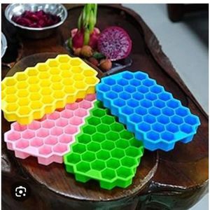 Silicon cube pack honey comb maker with lid