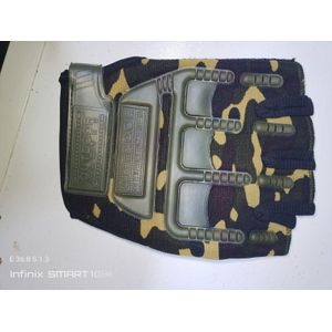 Unisex Camouflage/Military Half Finger Gloves Tactical Fingerless Gloves