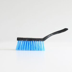Teepee Small carpet brush