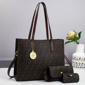 Lisa  LADIES HANDBAG
