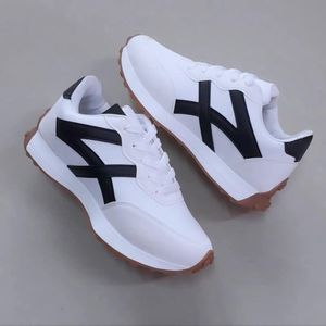 Women's Elegant closed sneakers shoes