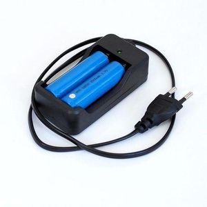 Classic Rechargeable Lithium Battery 18650 3.7v 5800mah + Charger