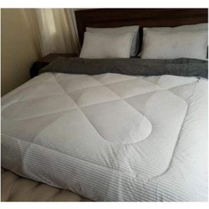 Velvet 6*6 Woolen Duvets,White in colour