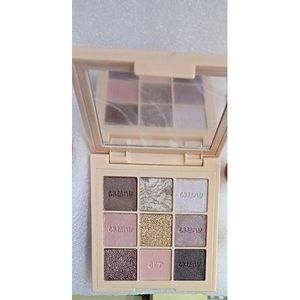 Beauty Creamy & Glitter Eyeshadow Palette