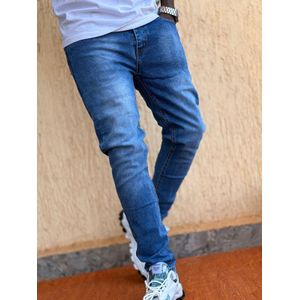 Men wash  blue  denim jeans