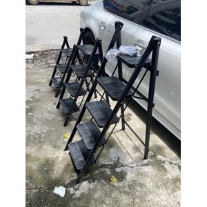 House helps Strong Foldable Ladders