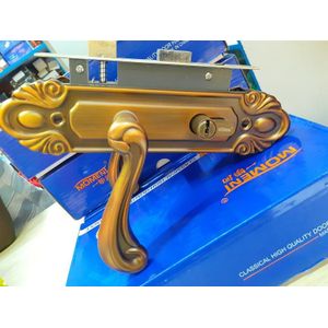 Moment Classic High-Quality Interior Door Lock Set. Durable Security Flush Lock Mechanism. Rust-Free Handle-Gold/coffee brown elegant and sophisticated finish