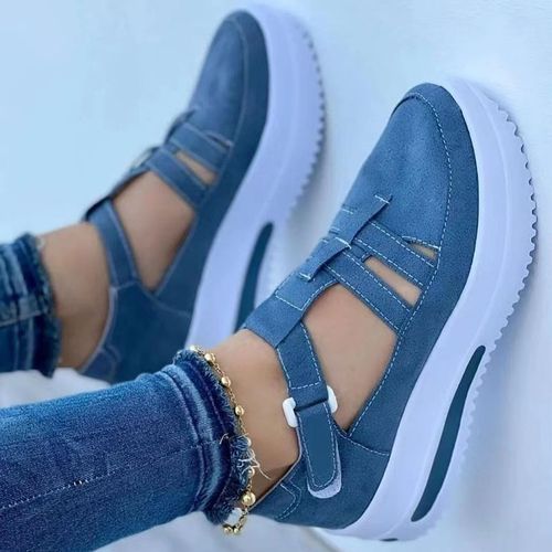Female foot wears clearance