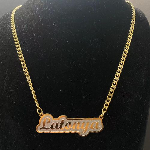 Custom Name Necklaces, Personalized & Engraved, Jewlr