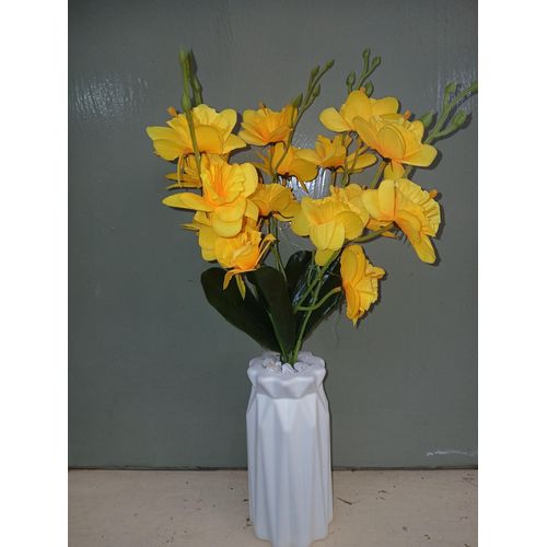 product_image_name-Generic-Elegant White Ceramic Vase with Artificial Yellow Orchid Flowers-2