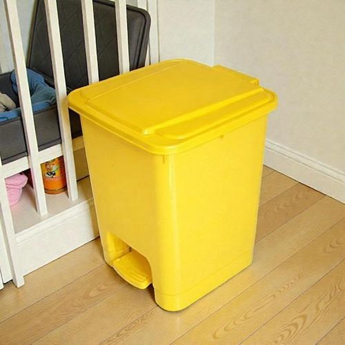 product_image_name-Generic-Yellow 30L hard plastic rectangular step pedal bin for medical facilities and clinics-1