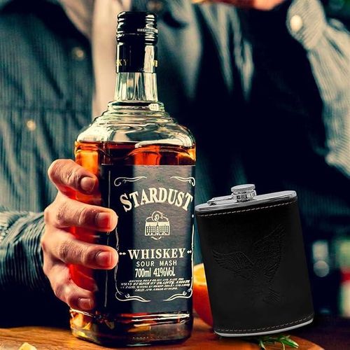 product_image_name-Generic-Hip whiskey bottle-2