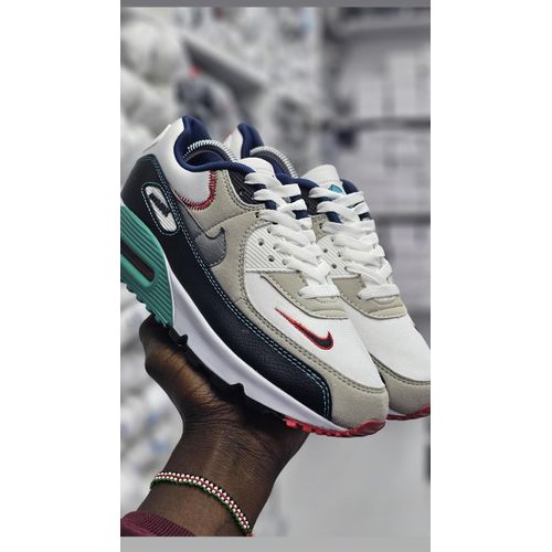 ken griffey jr shoes 90s