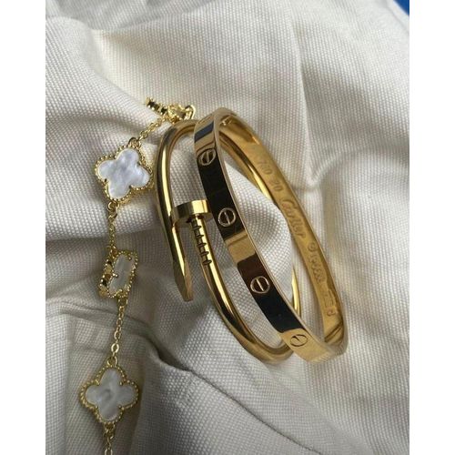 product_image_name-Jewelry-Elegant Clover & Gold Bangle Bracelet Set (White)-2