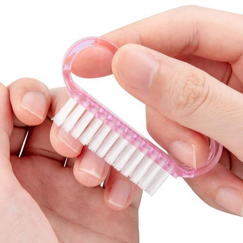 Amazon.com : KAAGEE 1Pc Nail Brushes for Cleaning Dust Acrylic Nail Brush  Cleaner Large Powder Makeup Blush Brush Nail Clean Up Brush Dust Brush for  Acrylic Nails Tools Four Leaf Clover Handle (