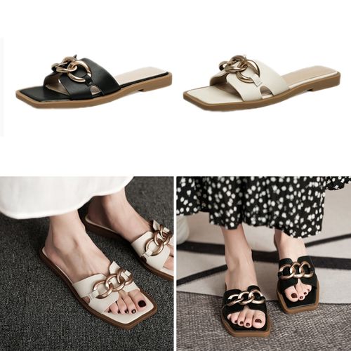 Women Wear Flat-Bottomed Fashion Sandals and Slippers out in