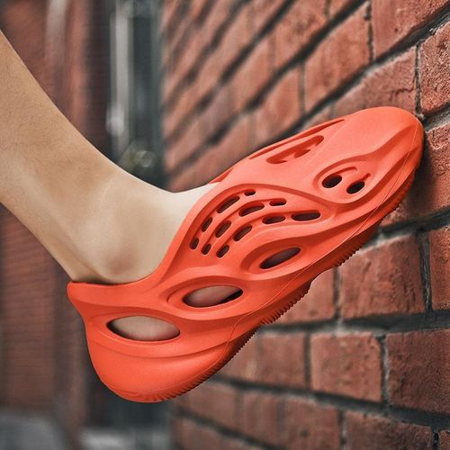 Generic Coconut Crocs Trendy Men's Sandals Spring and Summer New Roman Beach  Shoes @ Best Price Online | Jumia Kenya