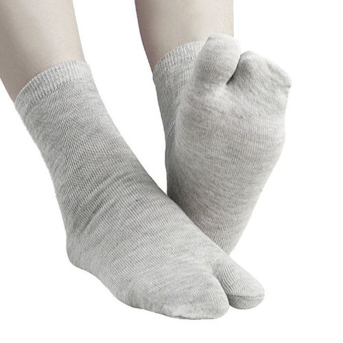 What's the point of tabi socks? Are they worth? 