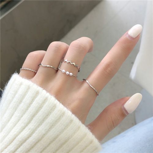 Victray Boho Gold Ring Set Knuckle Joint Finger Ring Carved Rings for Women  and Girls (Pack of 19) : Buy Online at Best Price in KSA - Souq is now  Amazon.sa: Fashion