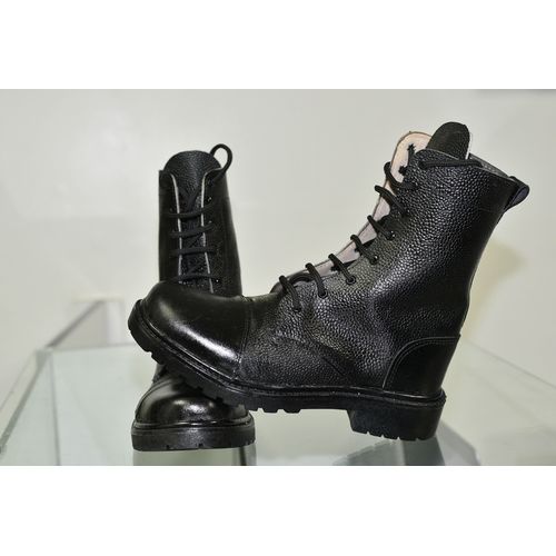 Door supervisor boots discount