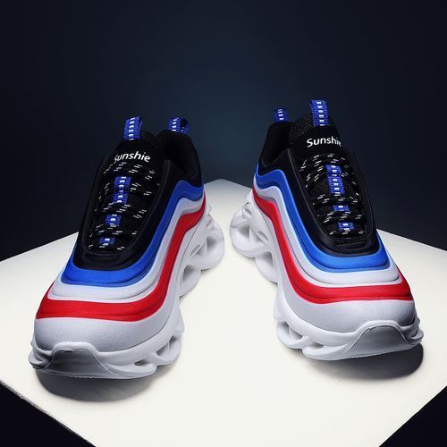 street style sneakers 2020