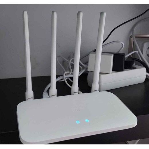 XIAOMI Mi Router 4C (White), Wireless Router With Wi-Fi Extender, 4 omnidirectional external antennas, Large 64MB memory, Wi-Fi optimisation, Smart control via app, Natural heat dissipation, Integrated LNA - image 2