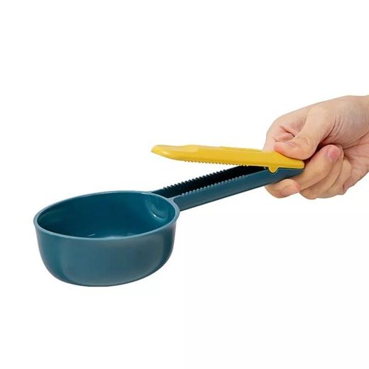 Generic Scooping Spoon With Sealing Clip
