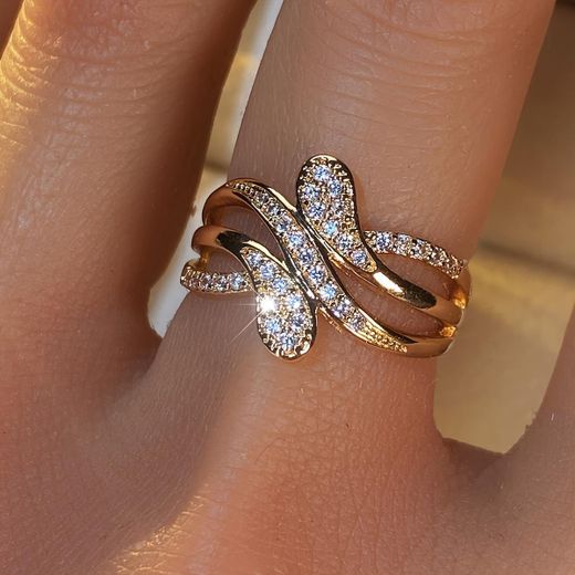 Fashion Gold Alloy Geometric Wrapped Ring for Women - Delicate Design with Zirconia - image 2