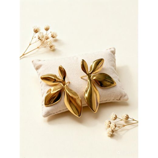 Fashion 1 Pair High-End Luxury Plain Leaf Studs, Timeless Shiny Gold Tone, Romantic Minimalist Gift For Girlfriend, Perfect For Daily Wear & All Events - image 3