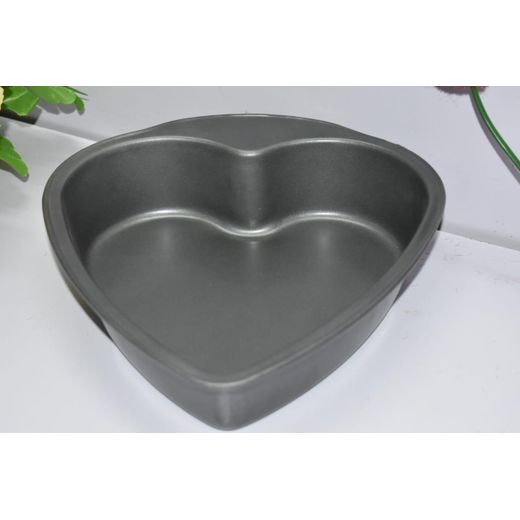 Generic **Non-Stick Heart-Shaped Cake Baking Tin / Pan (27.5cm)** - image 2