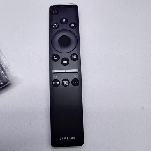 Hisenic Samsung smart with voice Remote - image 2