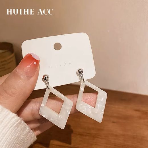 Fashion Dangle Drop Acrylic Geometric Statement Earrings. - image 2