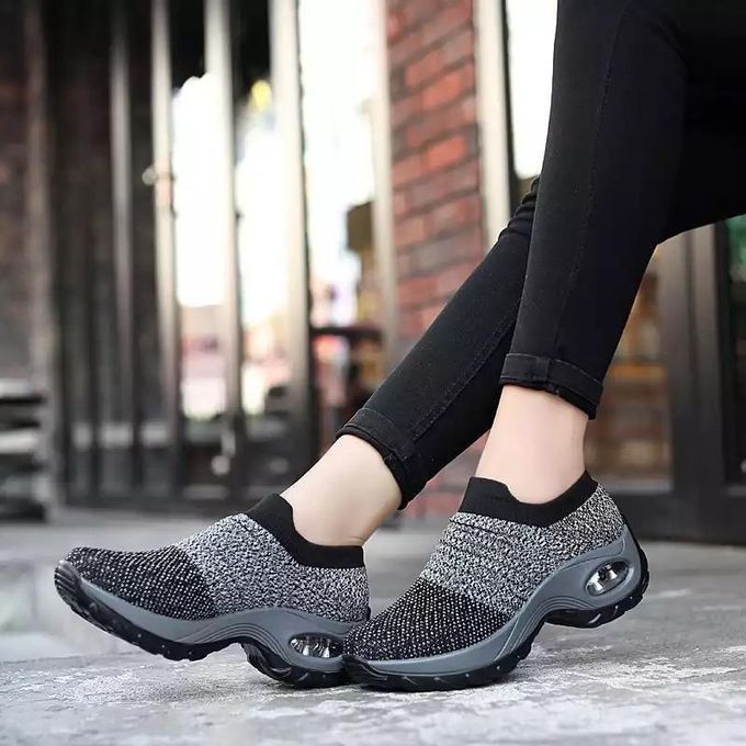 womens gray casual sneakers