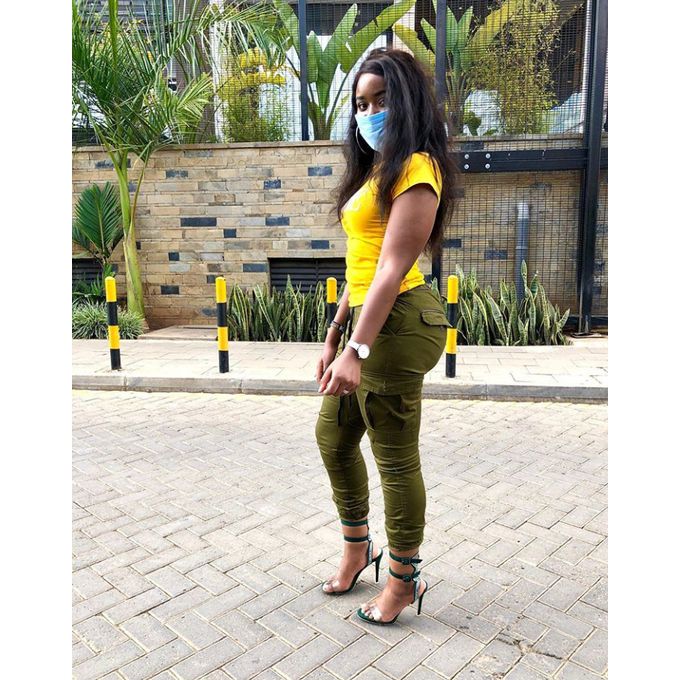 ladies cargo pants with pockets